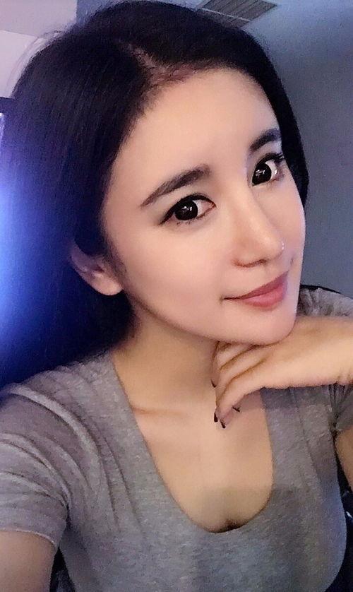 重庆户外女主播含笑,直播界的户外探险达人